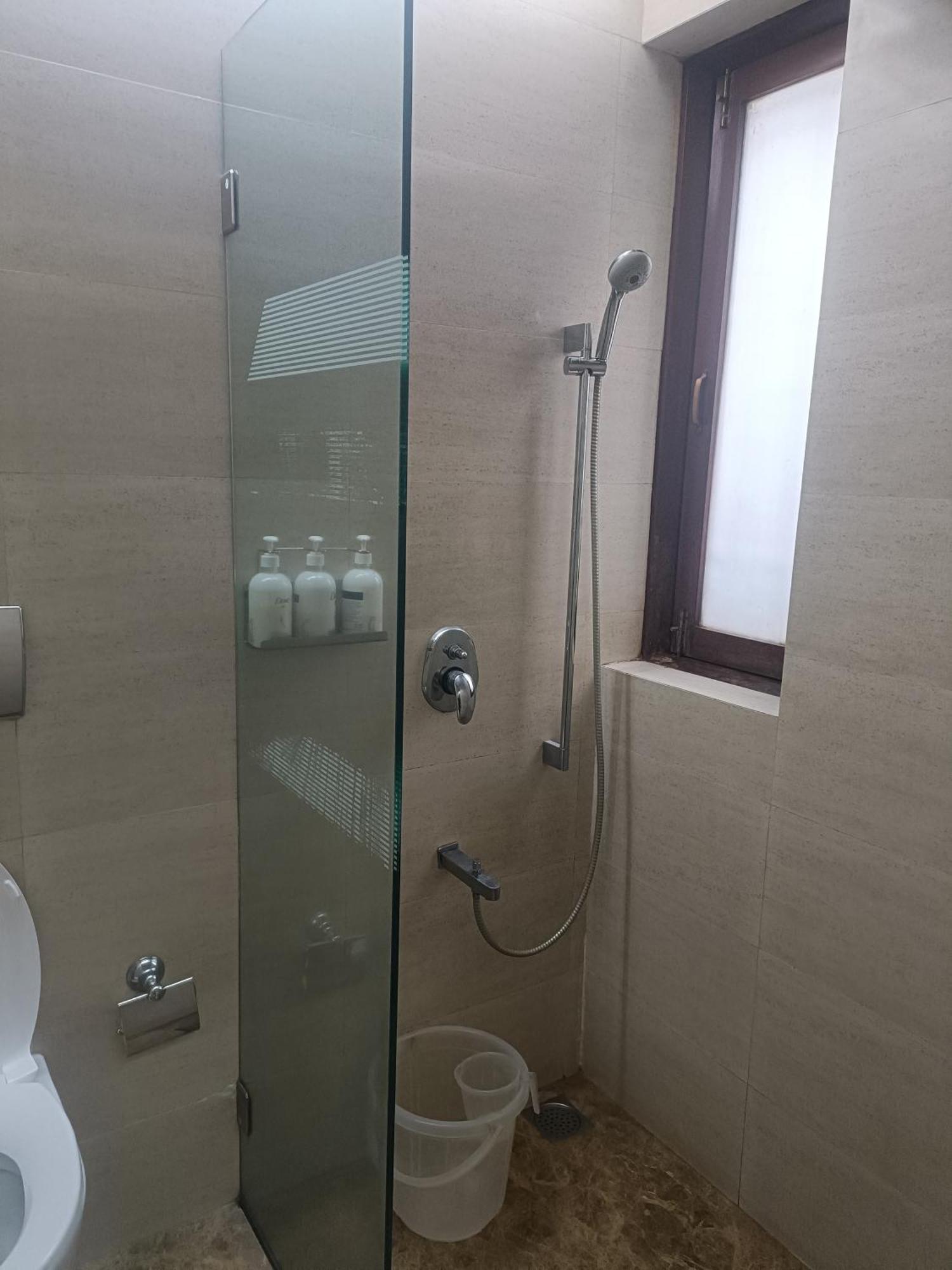 Regent Hotel Mumbai Exterior photo